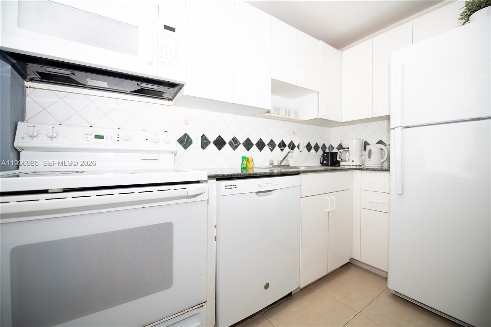 918 Ocean Drive 202 Property Photo 8