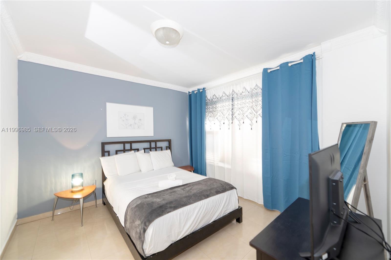918 Ocean Drive 202 Property Photo 10