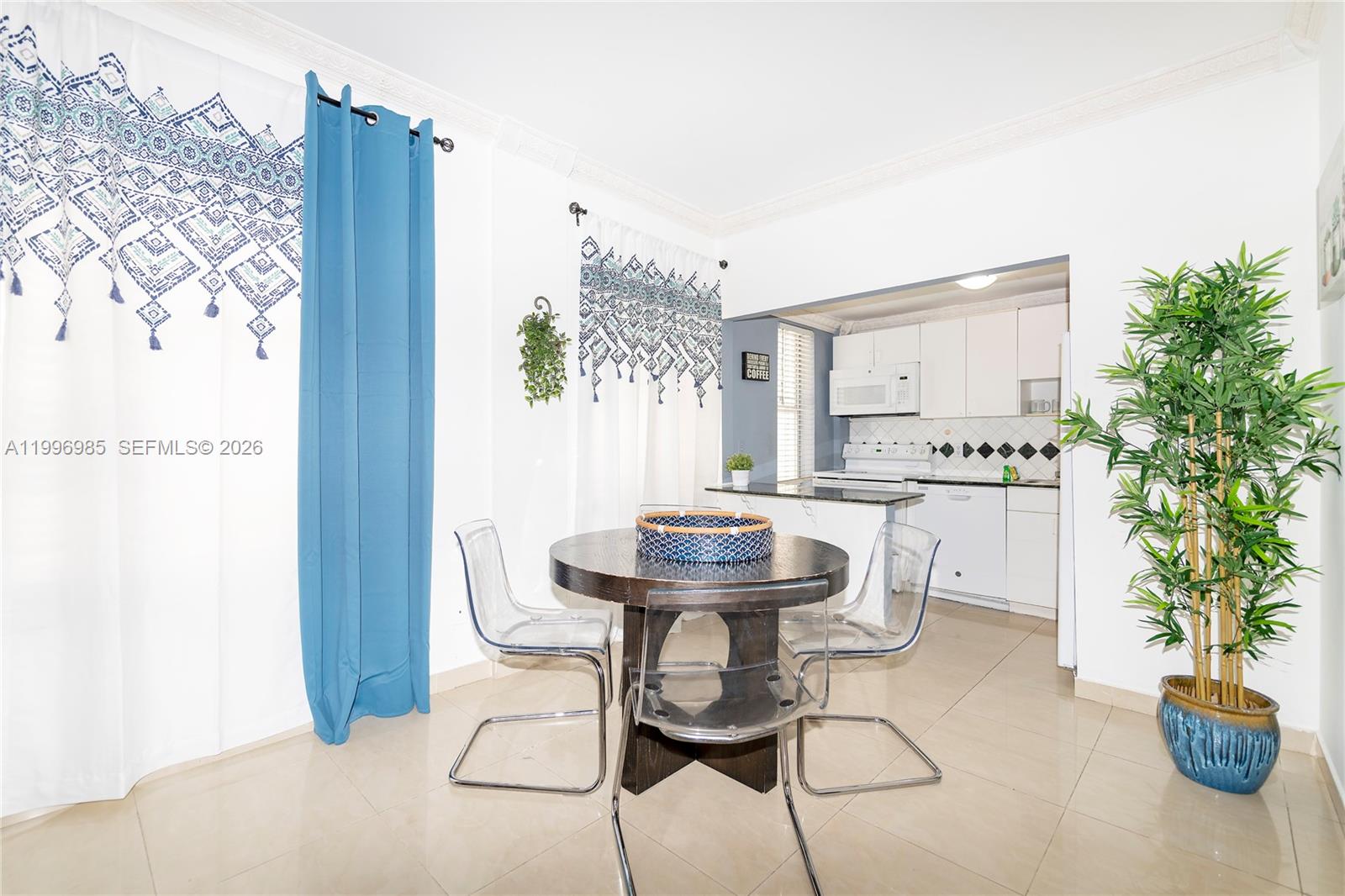 918 Ocean Drive 202 Property Photo 17
