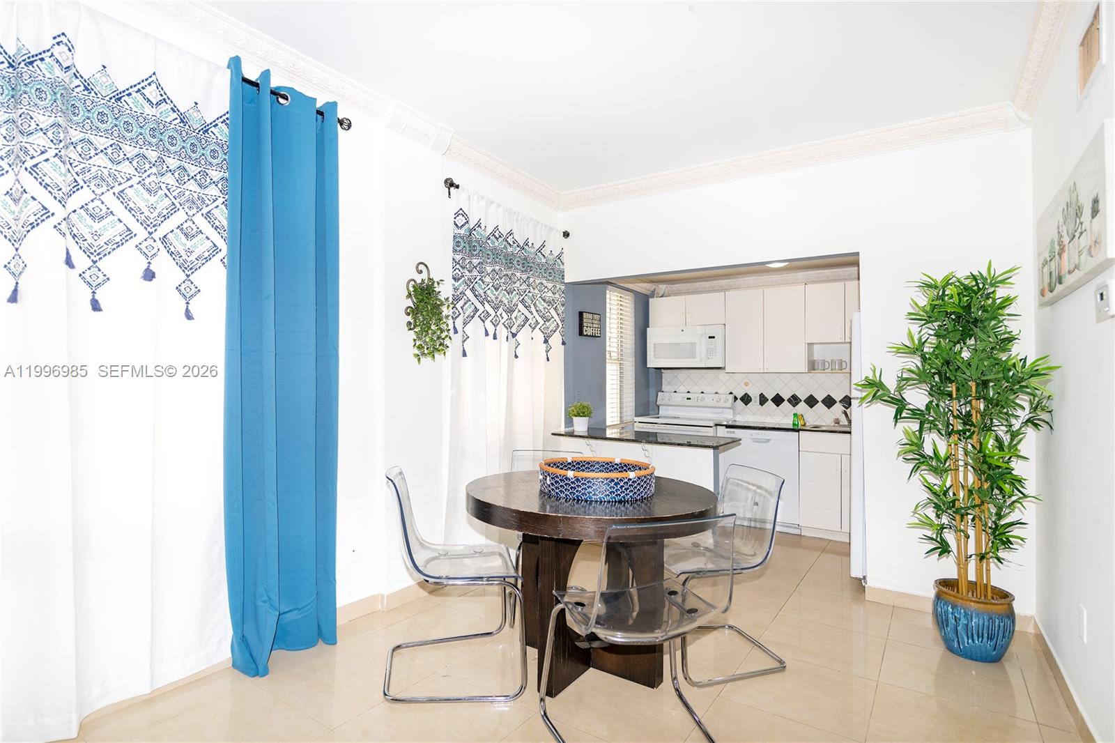 918 Ocean Drive 202 Property Photo 18