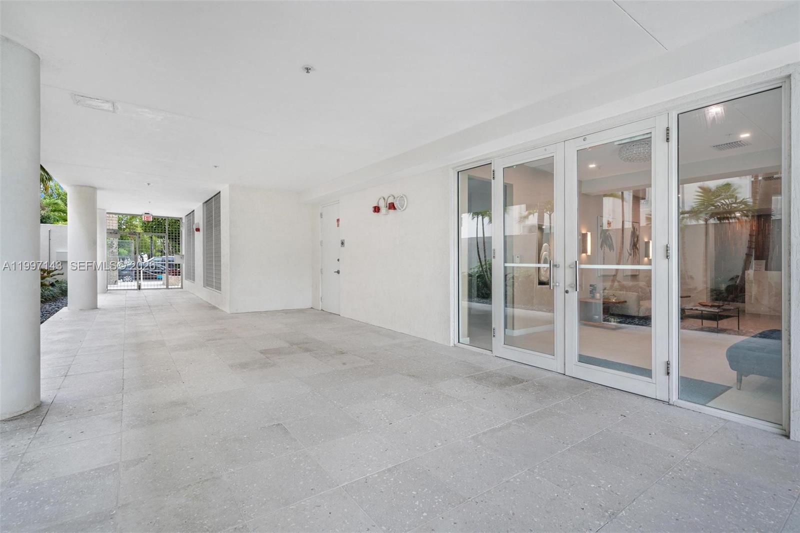 226 Ocean Drive 8f Property Photo 5
