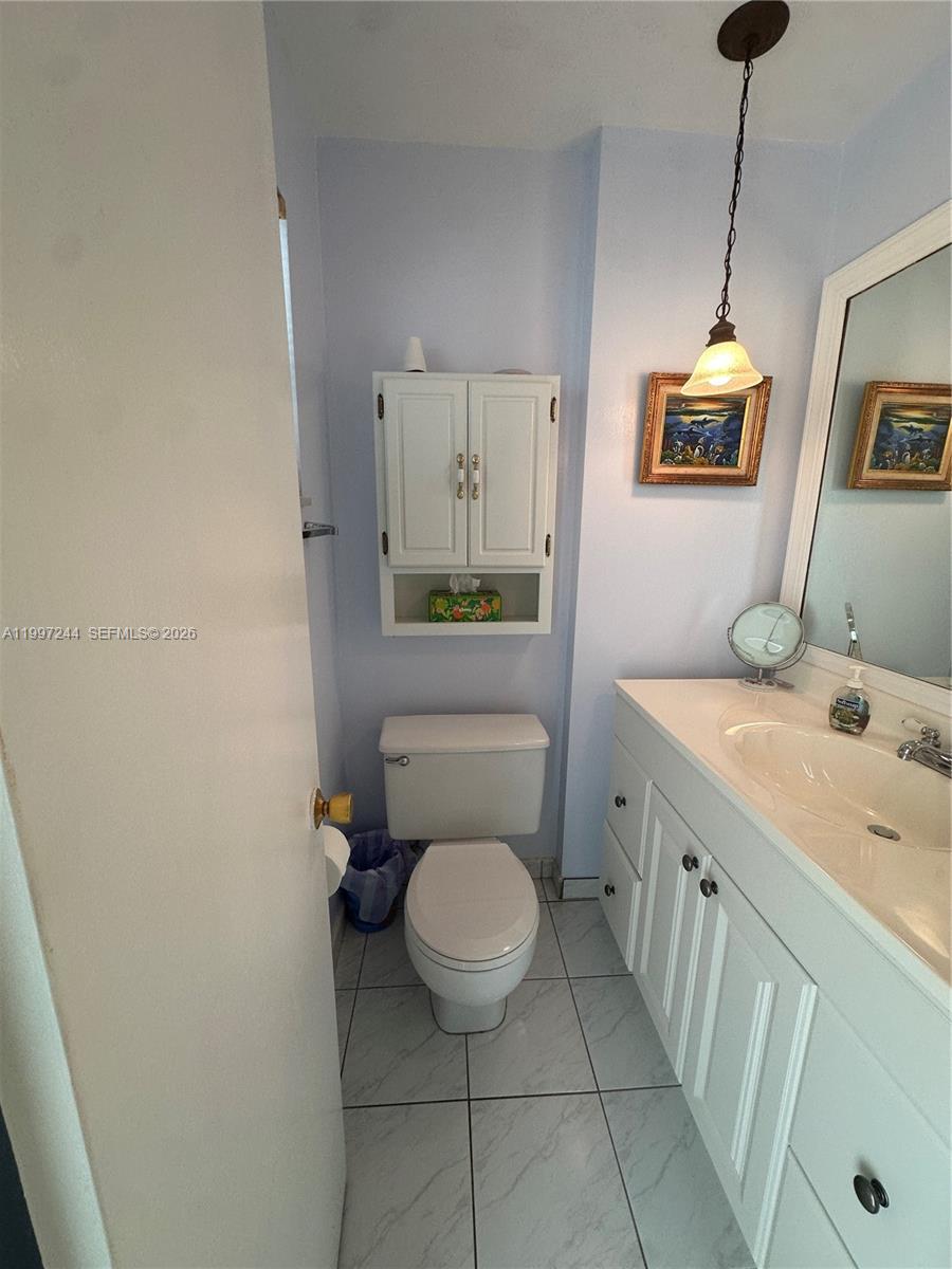 1445 Atlantic Shores Boulevard 307 Property Photo 5