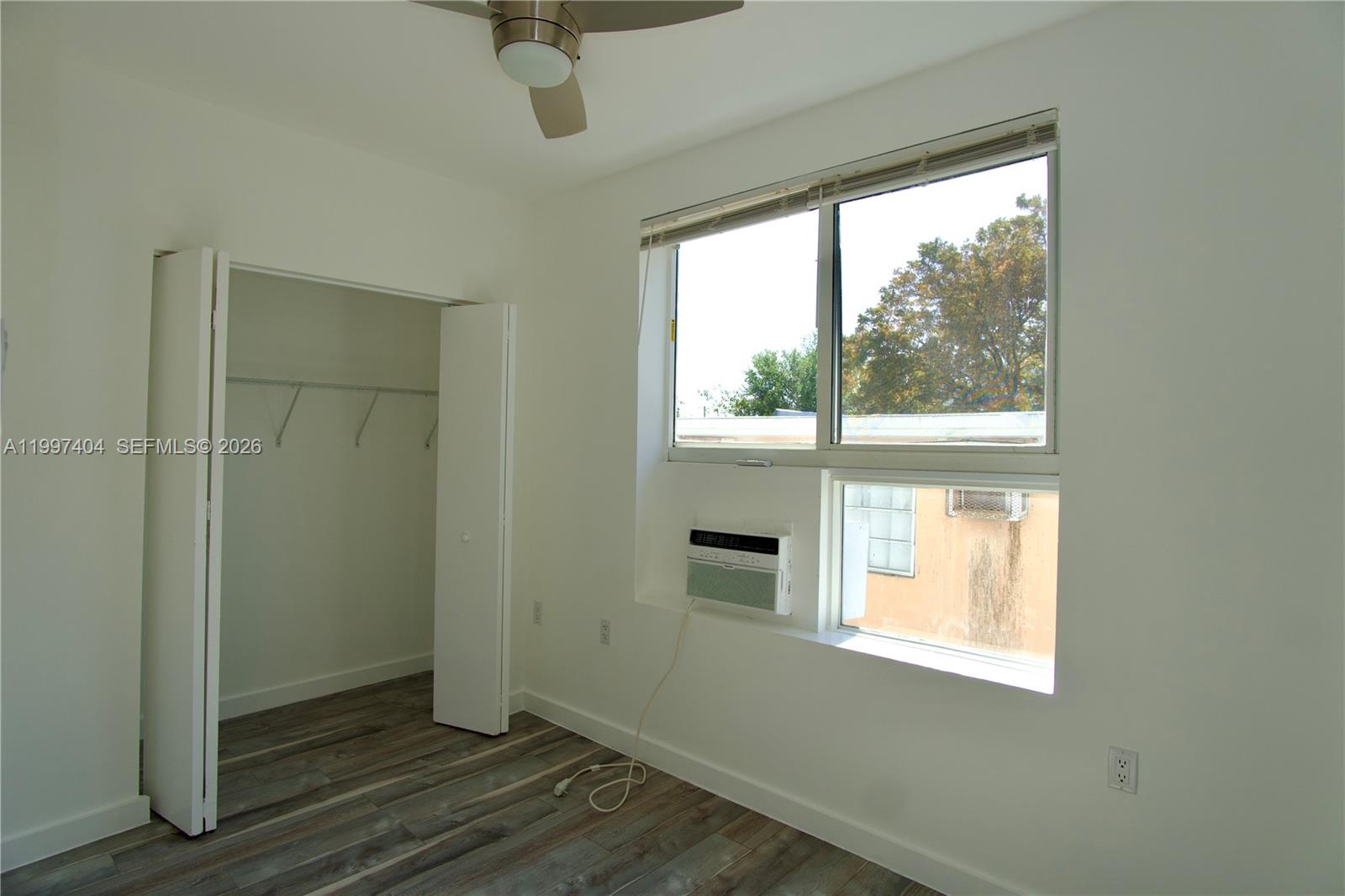 1036 Sw 5th Street 12 Property Photo 3