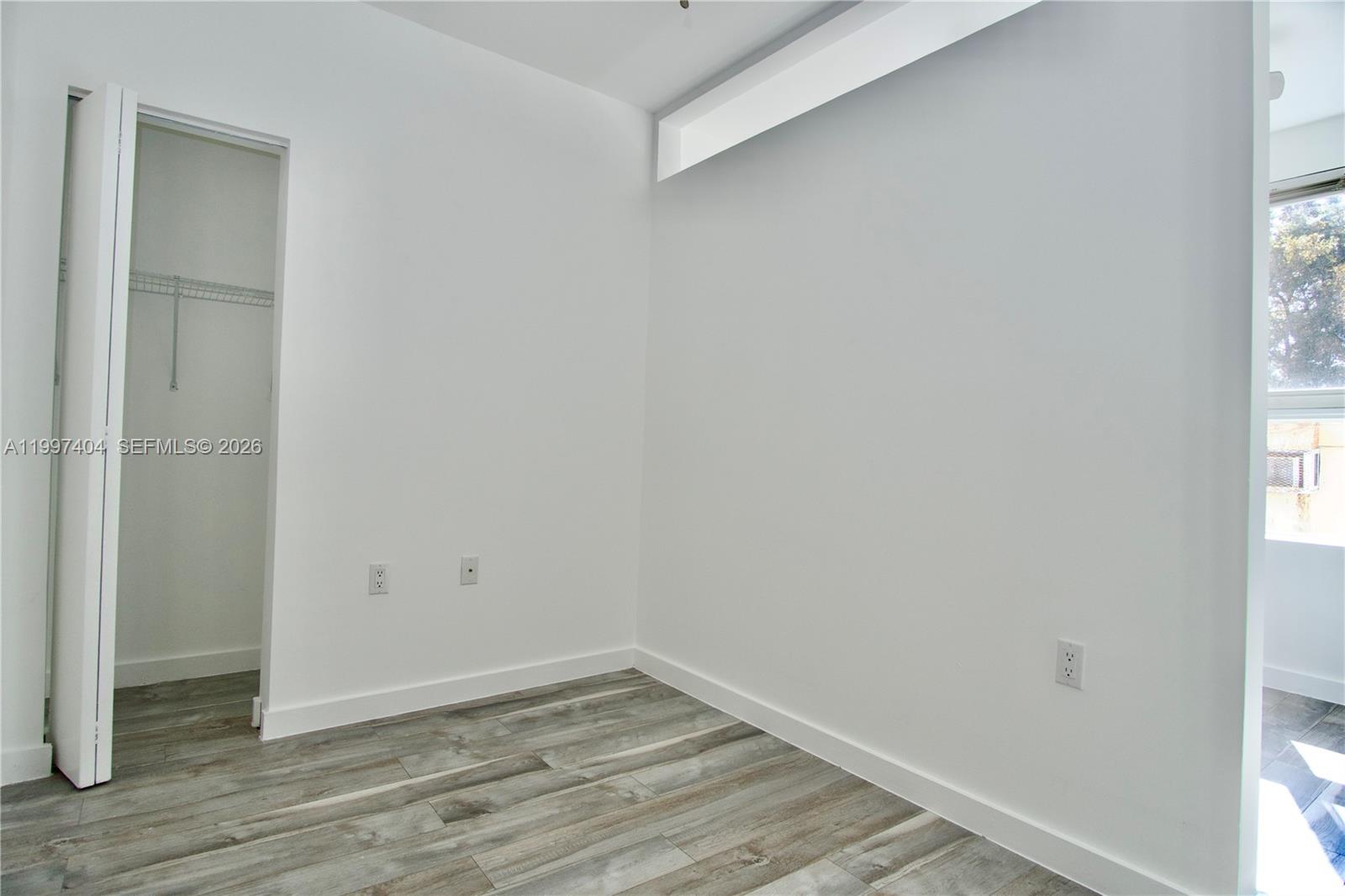 1036 Sw 5th Street 12 Property Photo 8