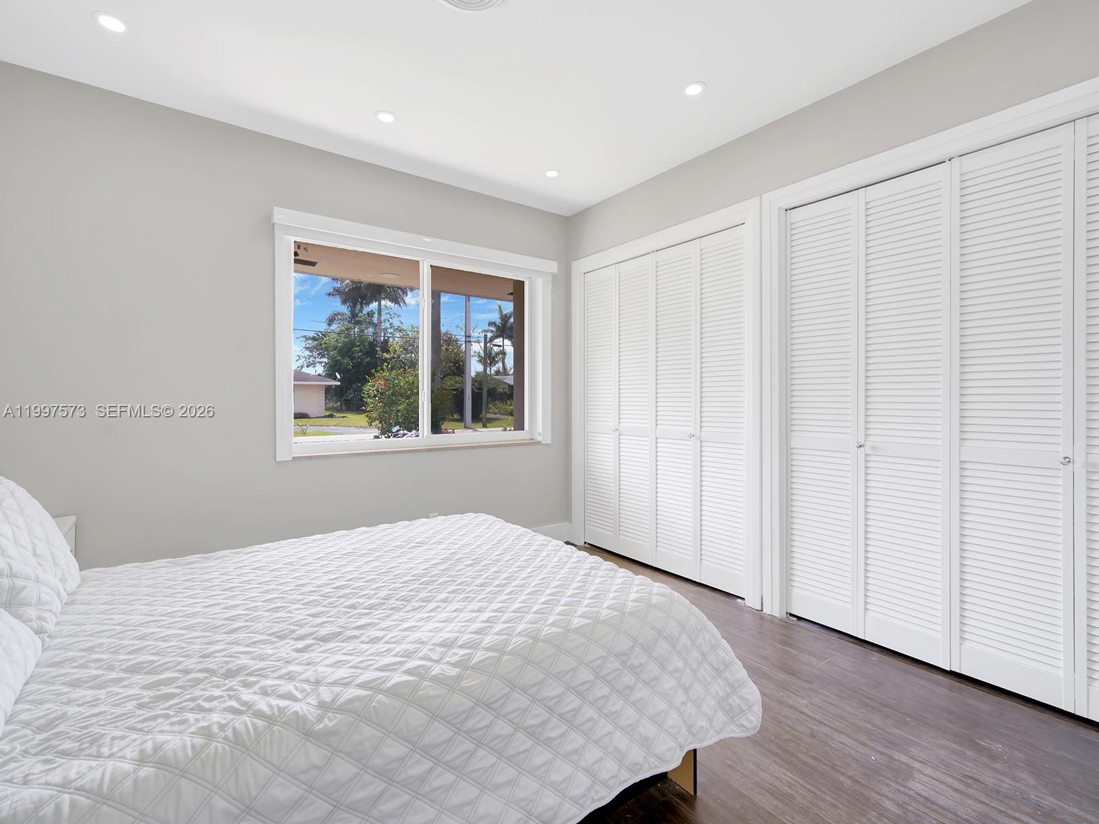 621 E Tropical Way Property Photo 17