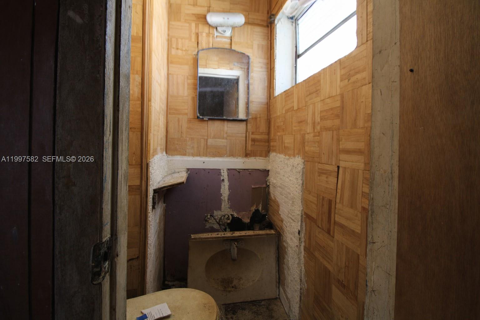 3421 Nw 176th Street Property Photo 15