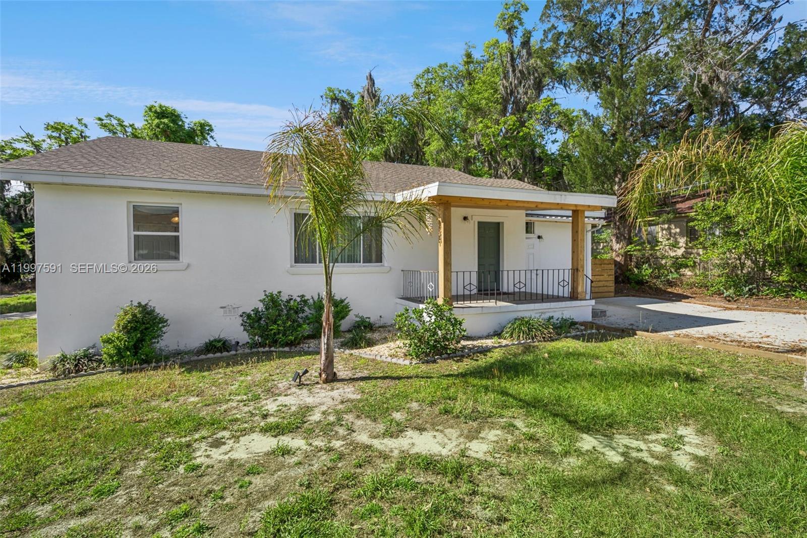 334 W Howry Avenue