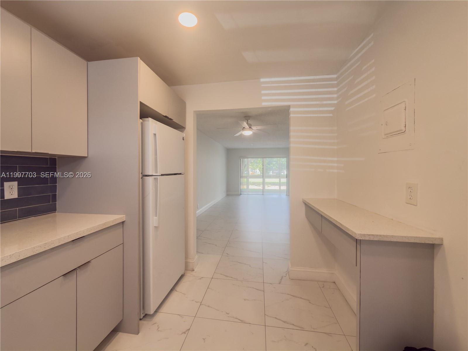 605 S State Road 7 1d Property Photo 5
