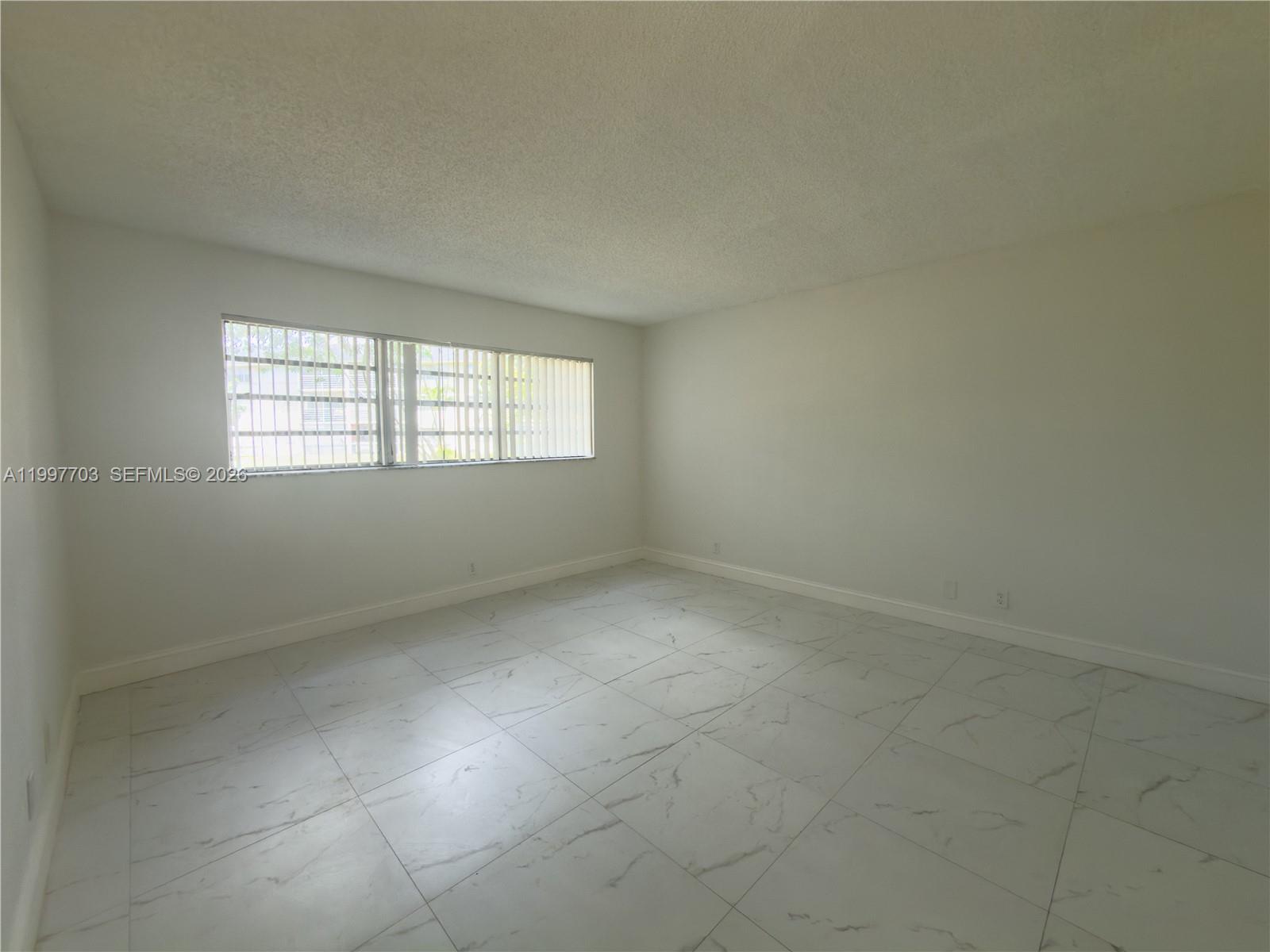 605 S State Road 7 1d Property Photo 15