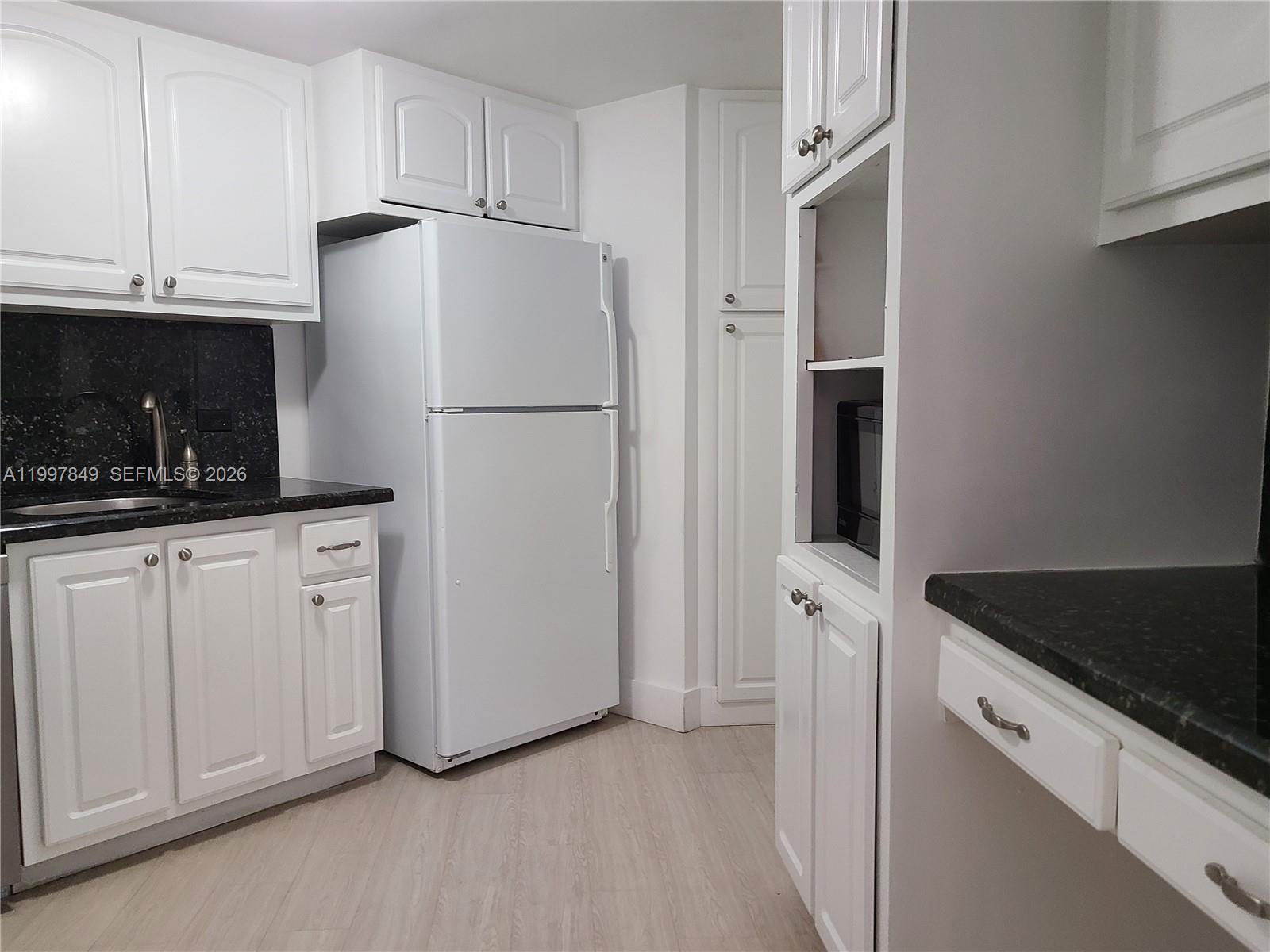999 Brickell Bay Drive 1207 Property Photo 10