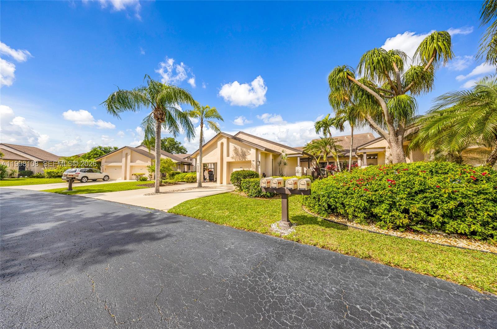 5302 Fairway Woods Drive 4612 Property Photo 11