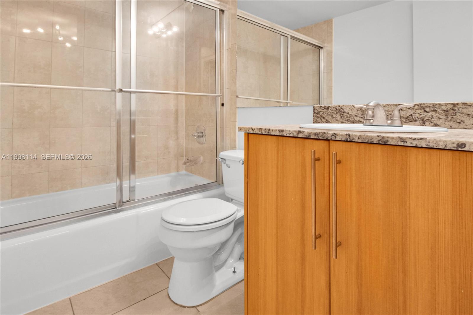 1125 Ne 16th Place 208 Property Photo 13