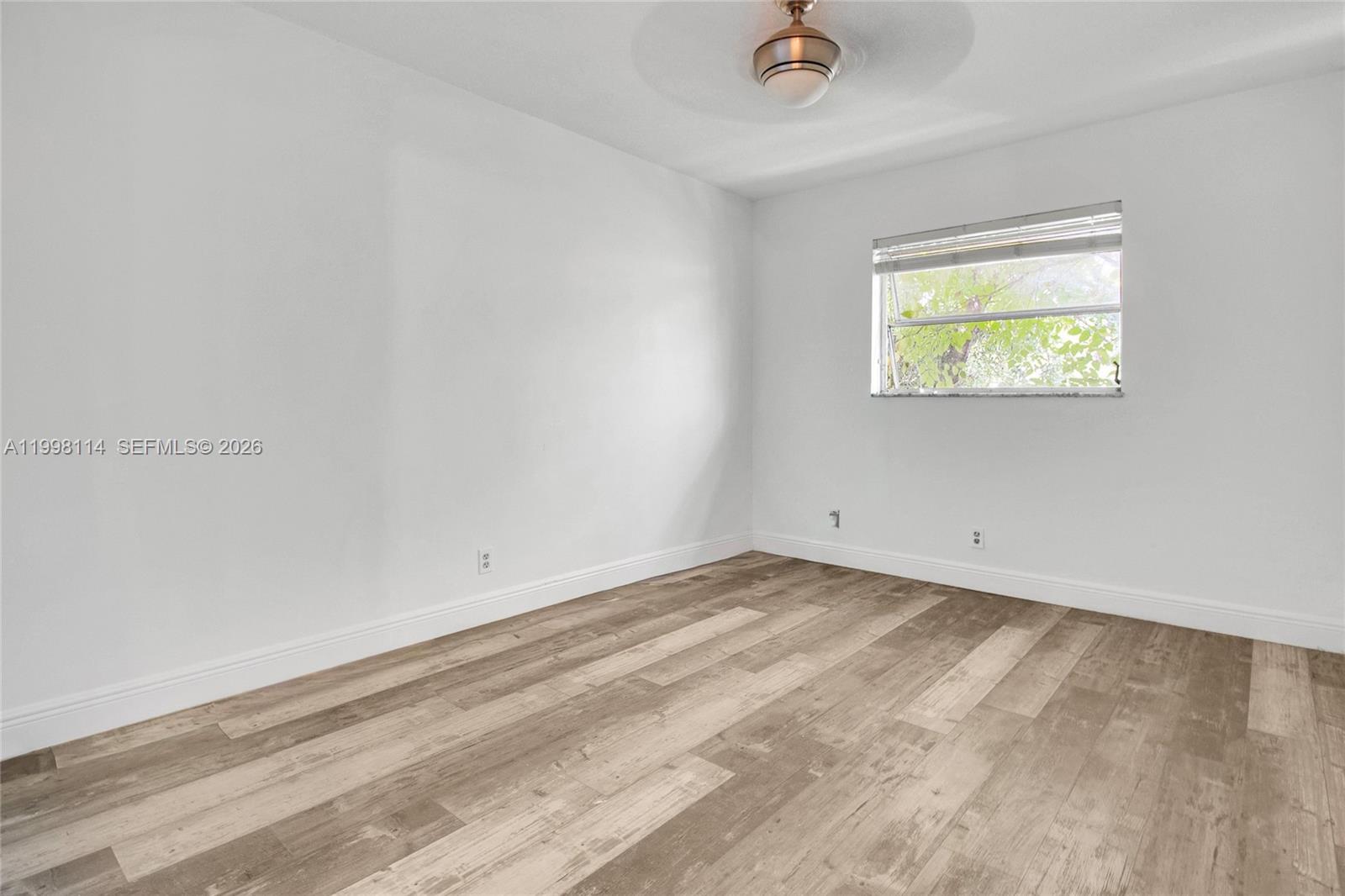 1125 Ne 16th Place 208 Property Photo 17