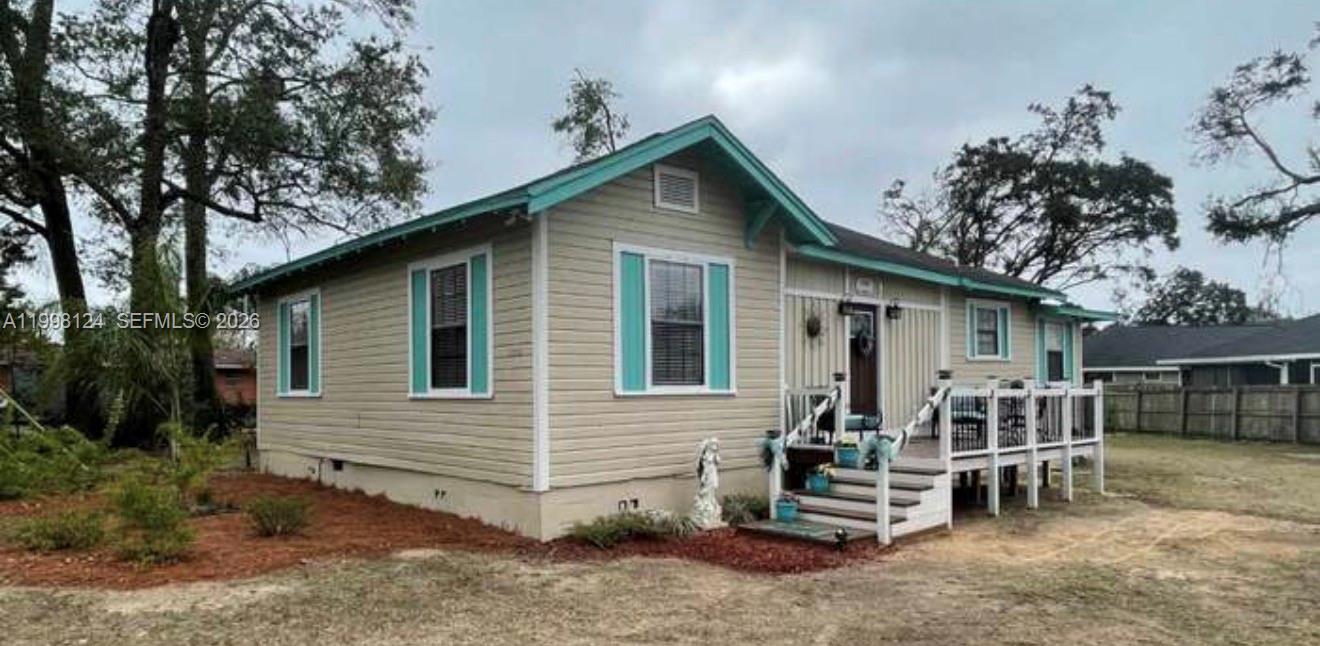 1005 Lakewood Road Property Photo 1