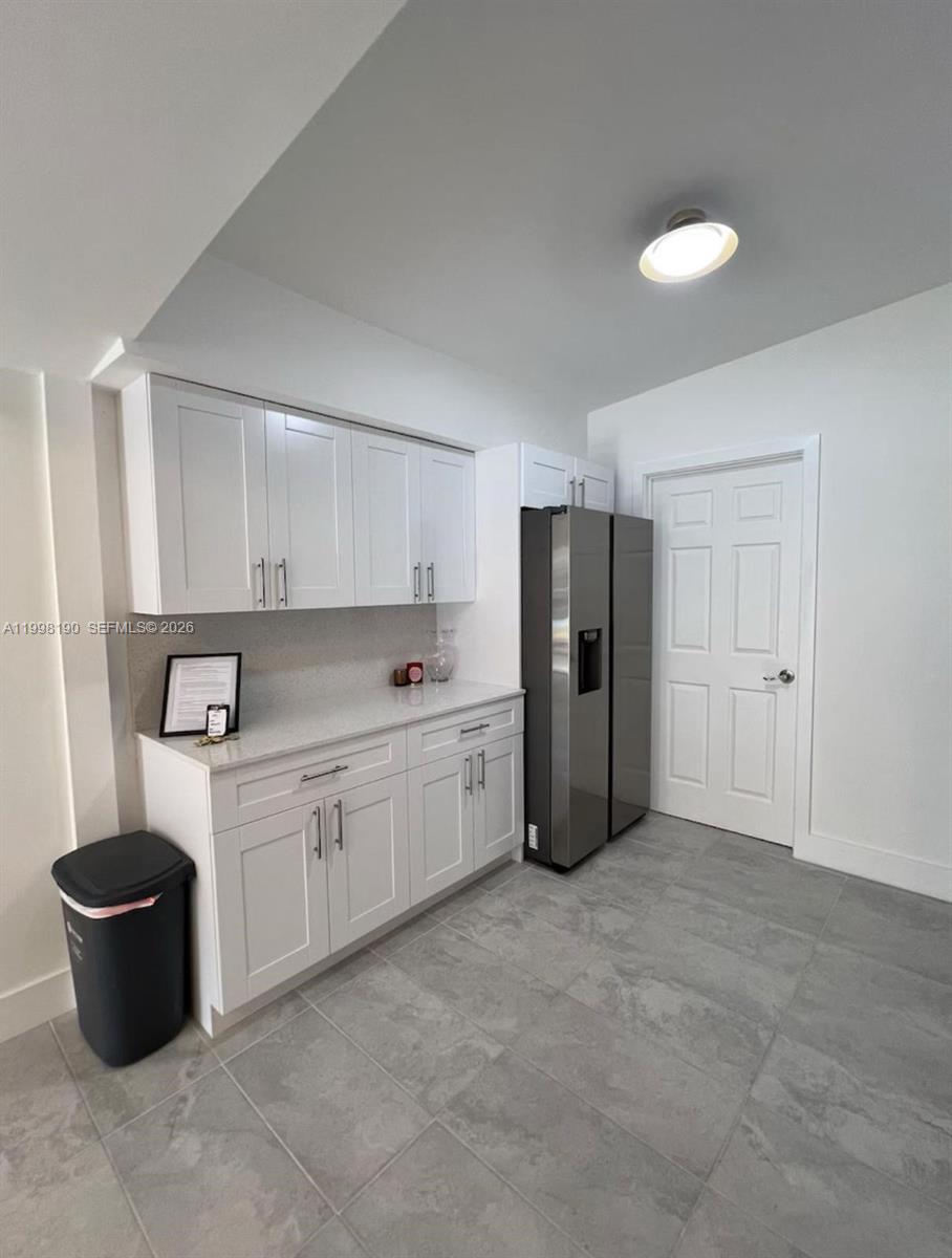 A11998190 Property Photo 7