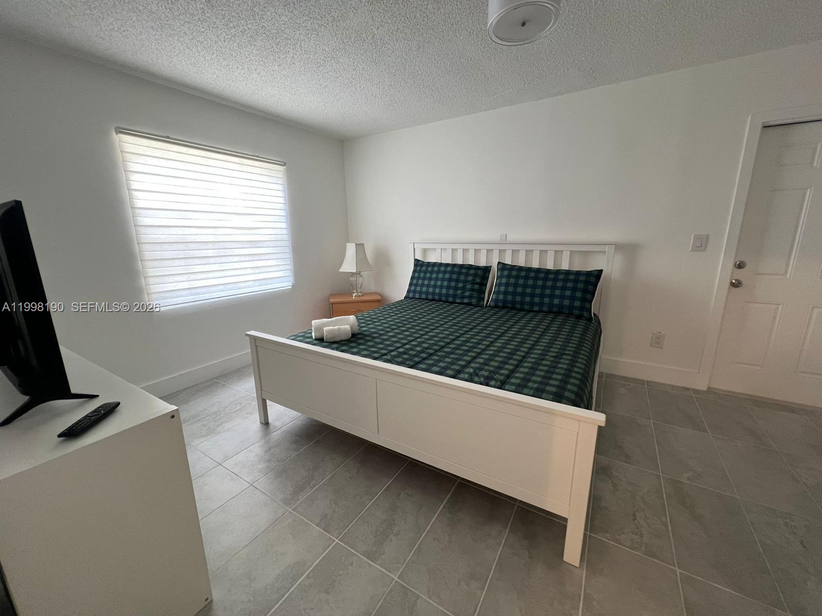 A11998190 Property Photo 13