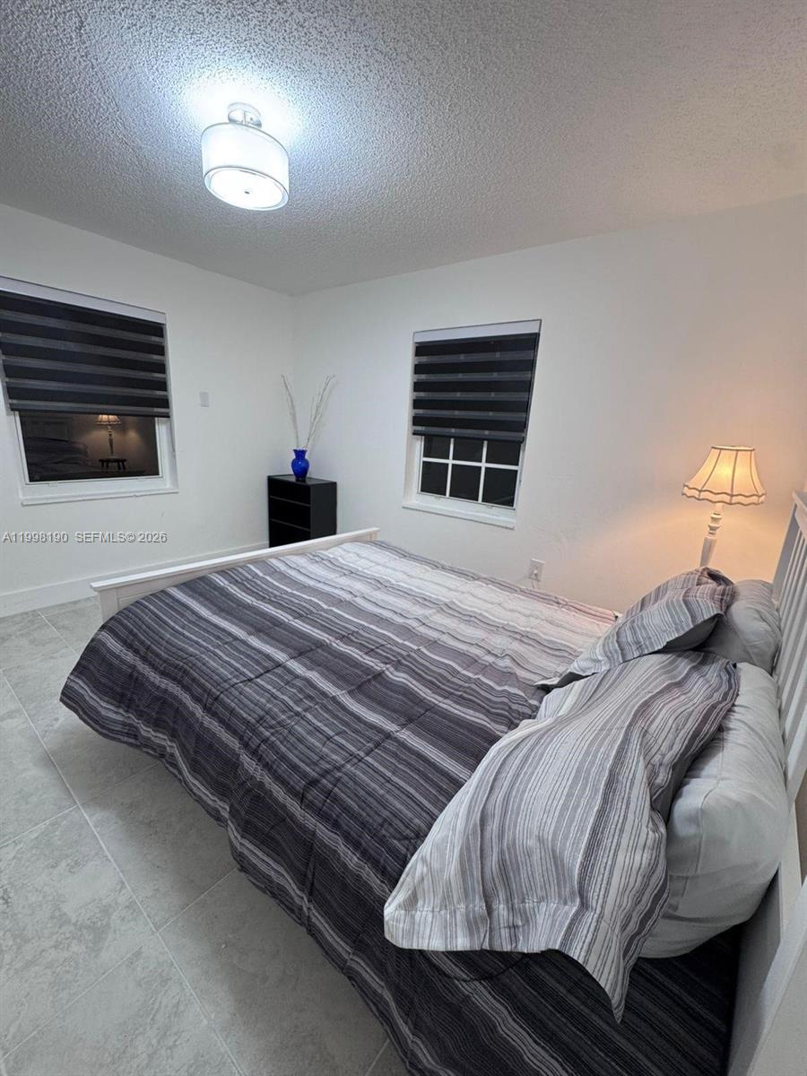 A11998190 Property Photo 31