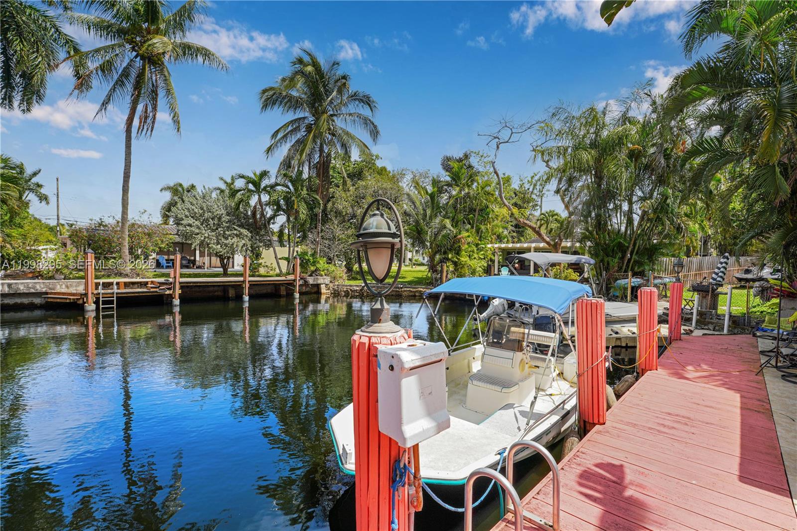 905 Mandarin Isle Property Photo 8
