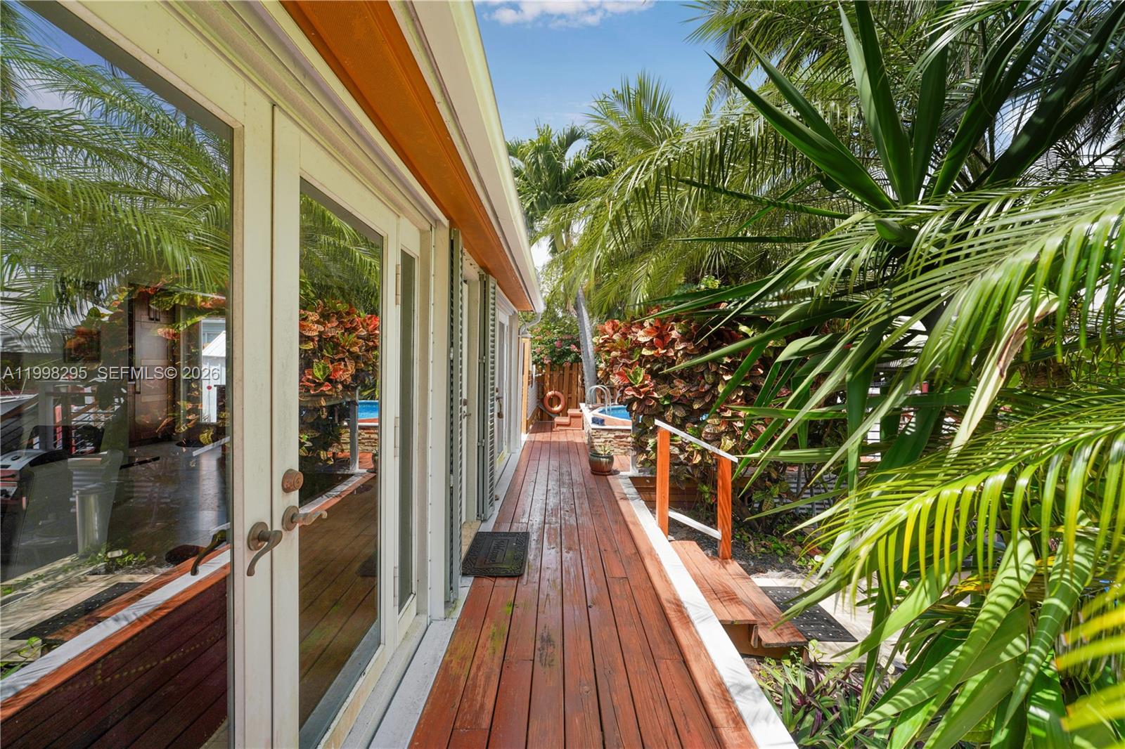 905 Mandarin Isle Property Photo 11