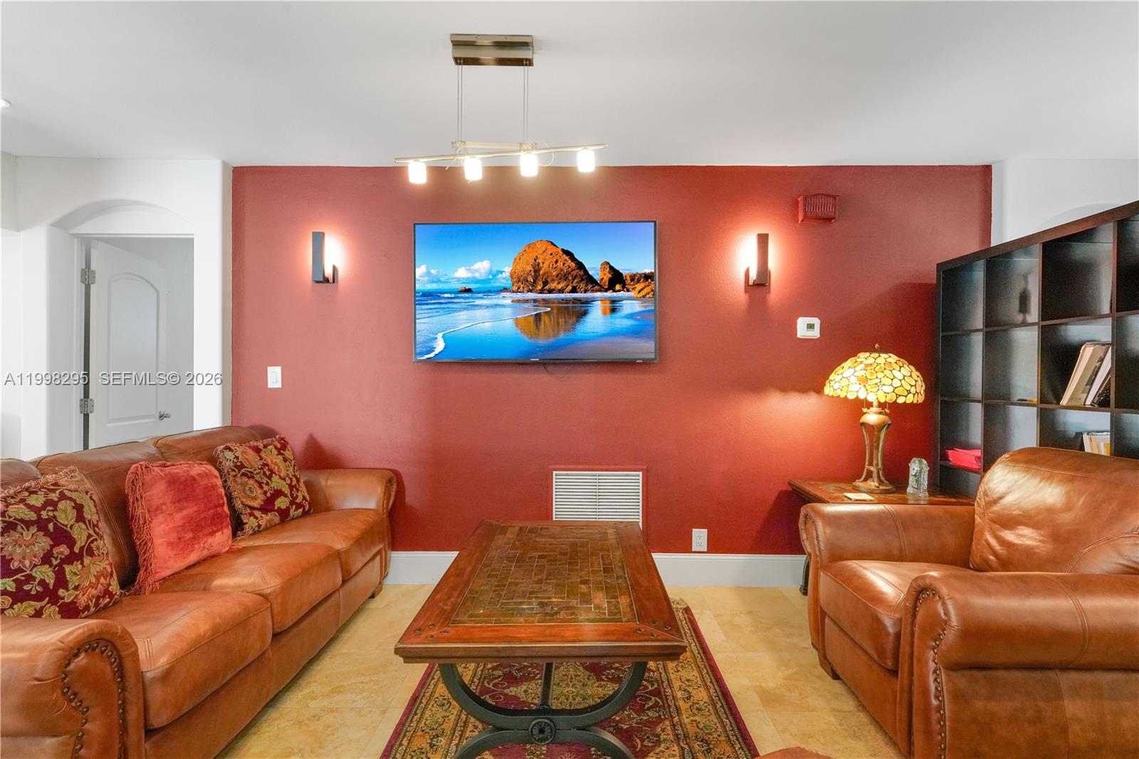 905 Mandarin Isle Property Photo 28