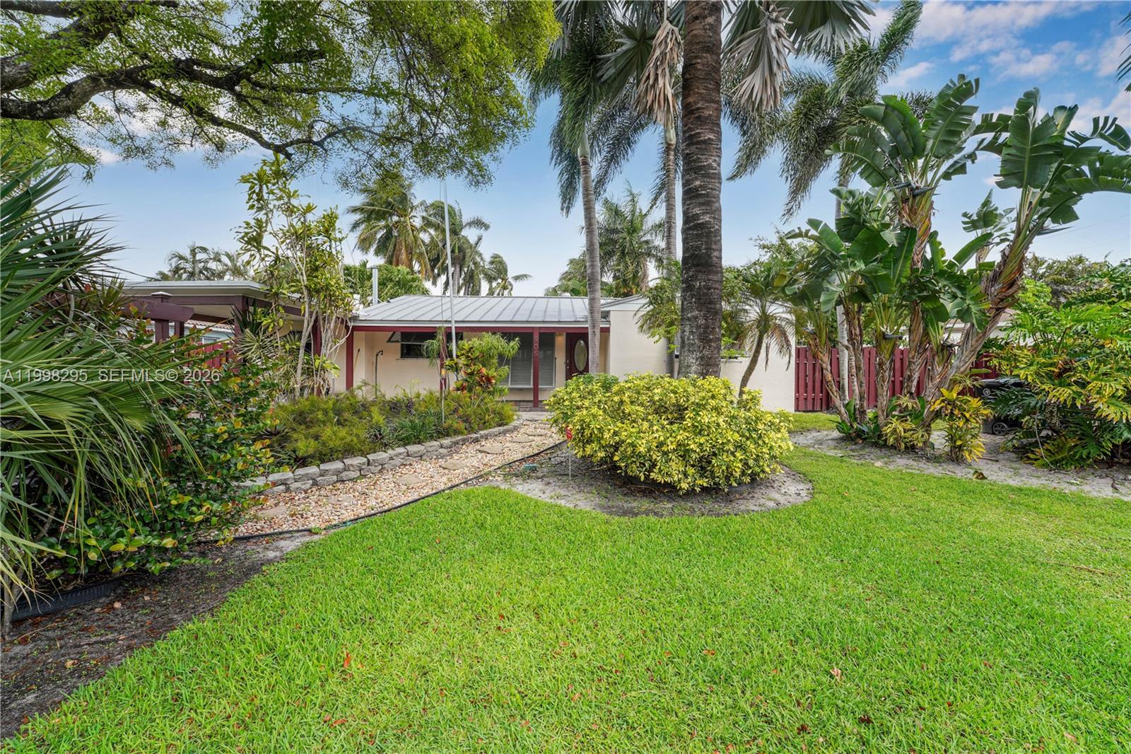 905 Mandarin Isle Property Photo 36