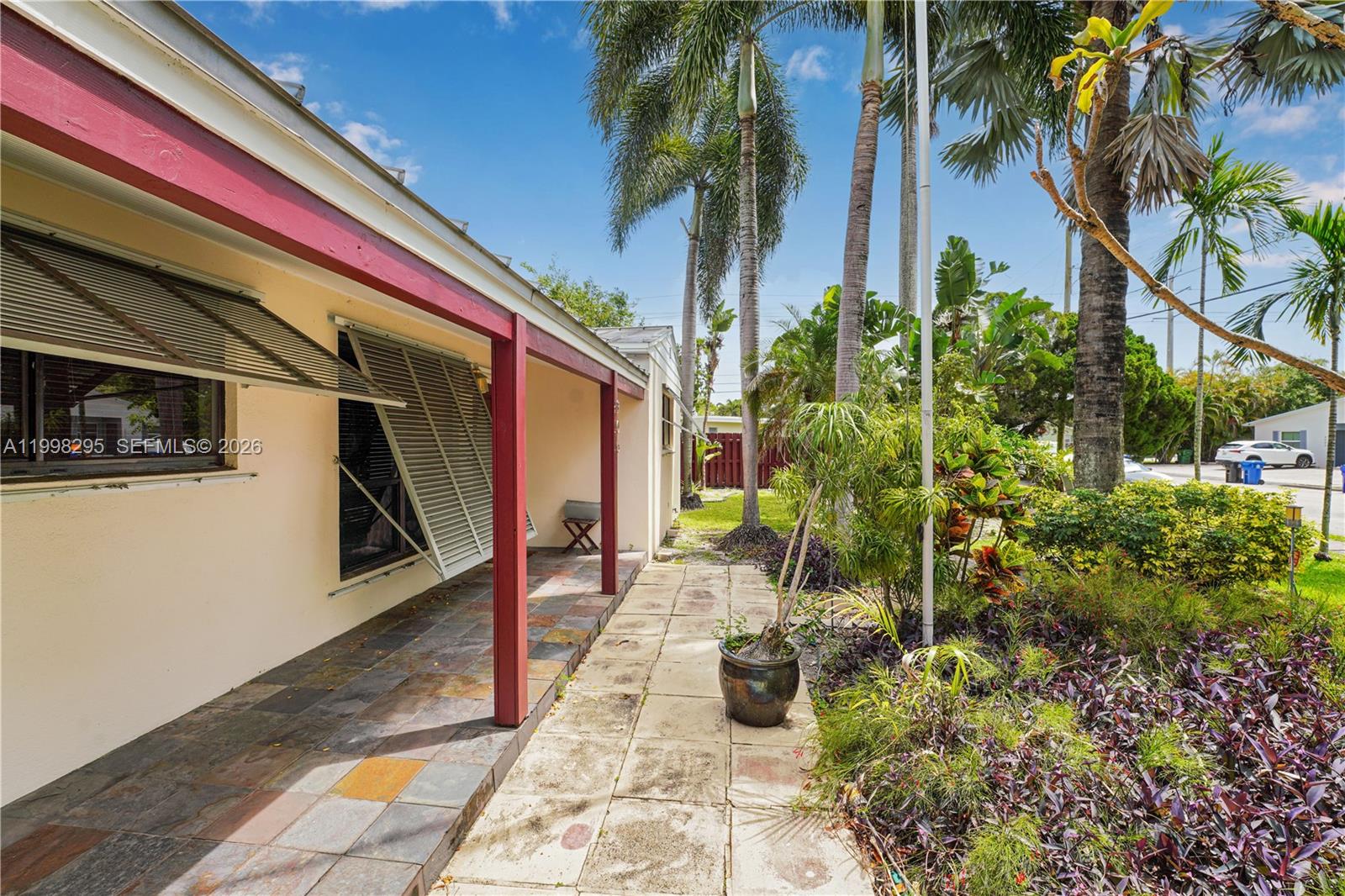 905 Mandarin Isle Property Photo 38