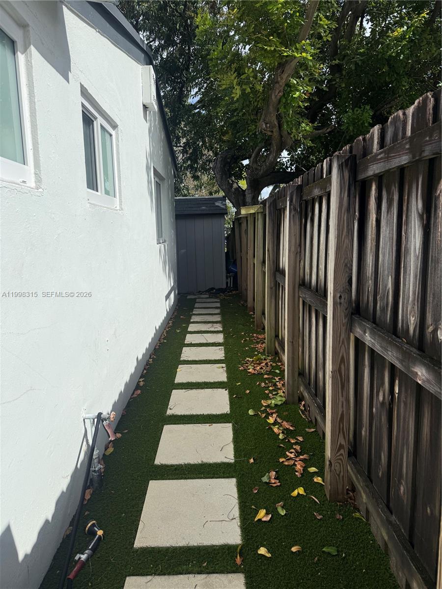 3043 Hayes Street Property Photo 28