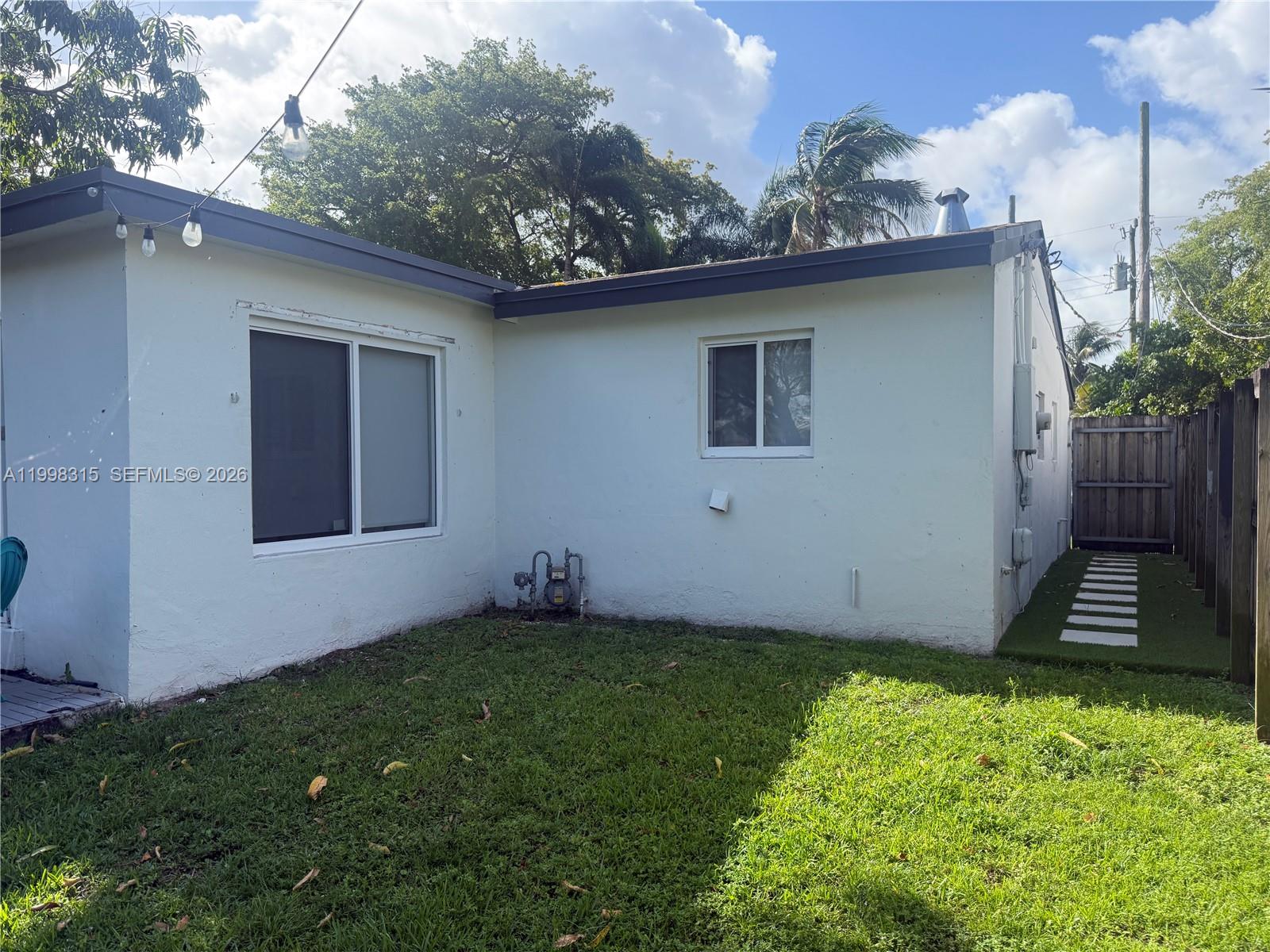 3043 Hayes Street Property Photo 31