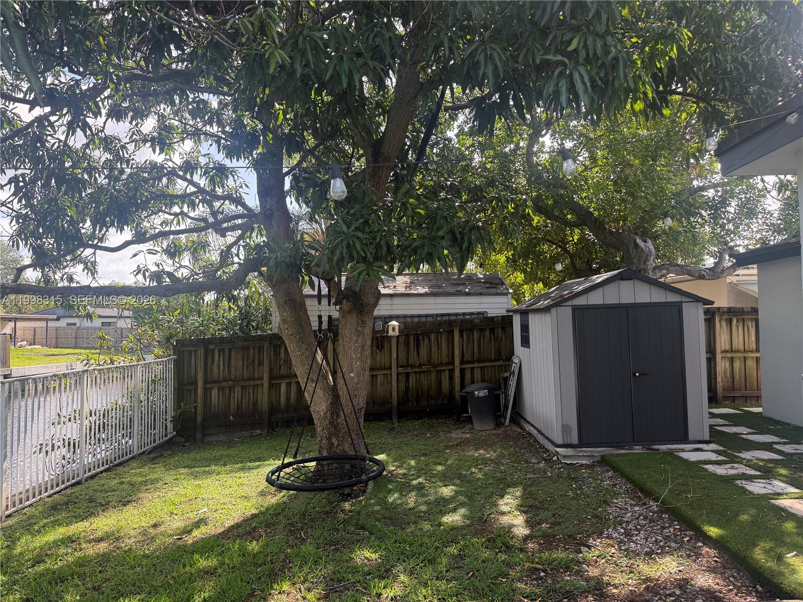 3043 Hayes Street Property Photo 32