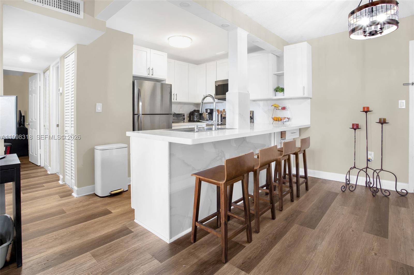 9682 Fontainebleau Boulevard 503 Property Photo 1