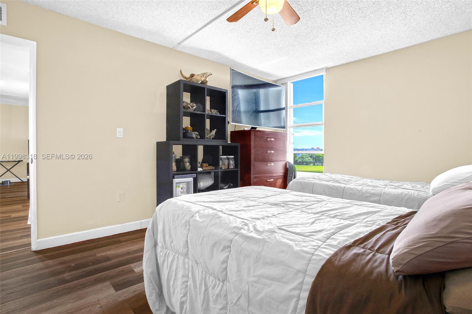 9682 Fontainebleau Boulevard 503 Property Photo 15