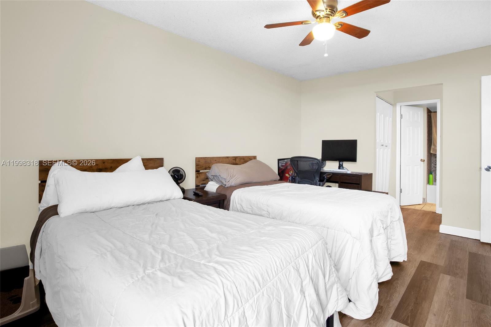 9682 Fontainebleau Boulevard 503 Property Photo 16