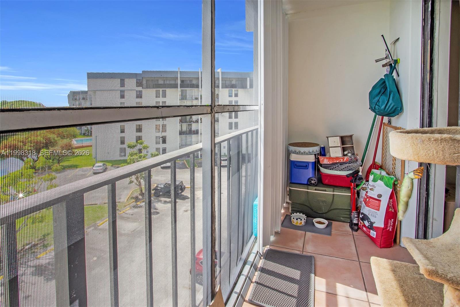 9682 Fontainebleau Boulevard 503 Property Photo 25