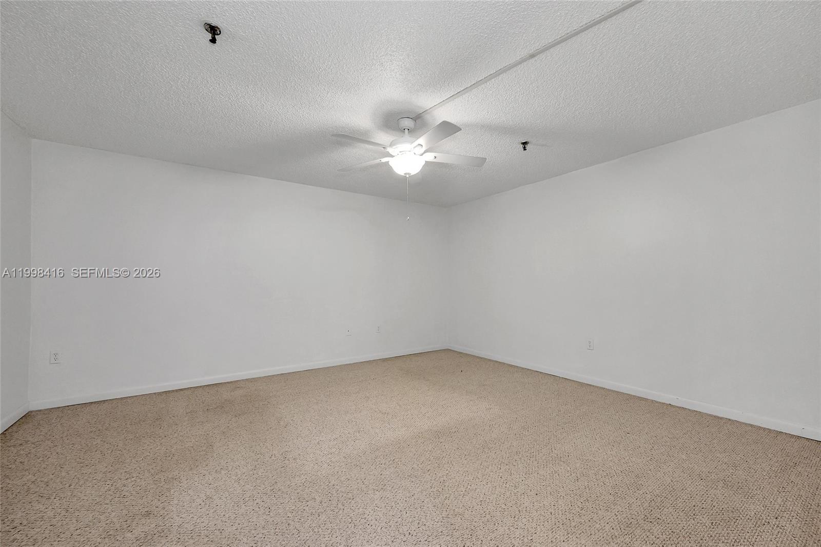 671 Ne 195th Street 114e Property Photo 10