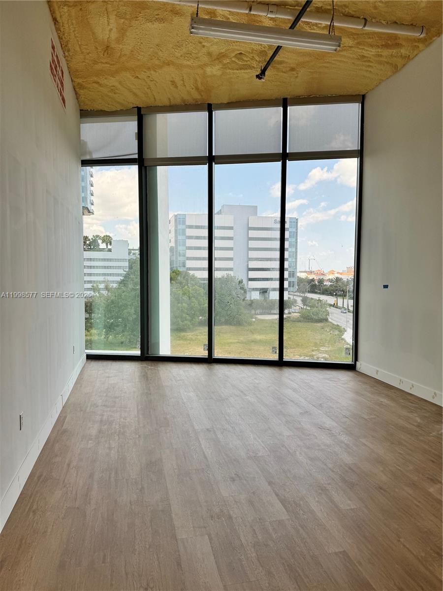 21290 Biscayne Boulevard 405 Property Photo 2