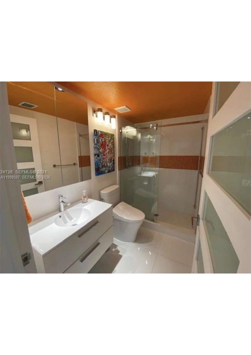 17050 N Bay Road 605 Property Photo 12