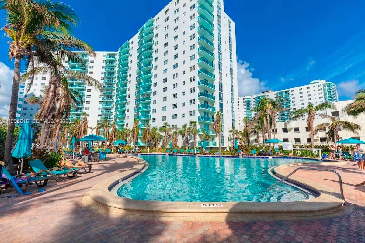 3901 S Ocean Drive 15p Property Photo 4
