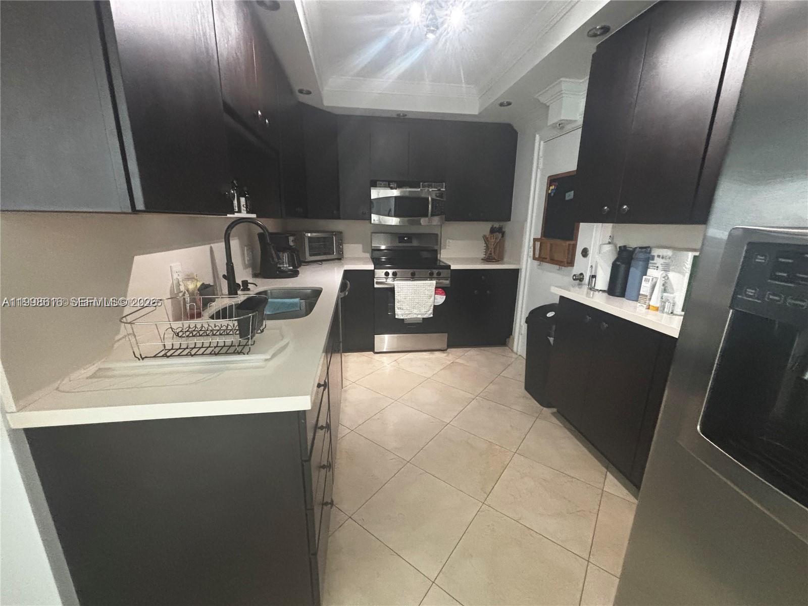 3901 S Ocean Drive 15p Property Photo 8