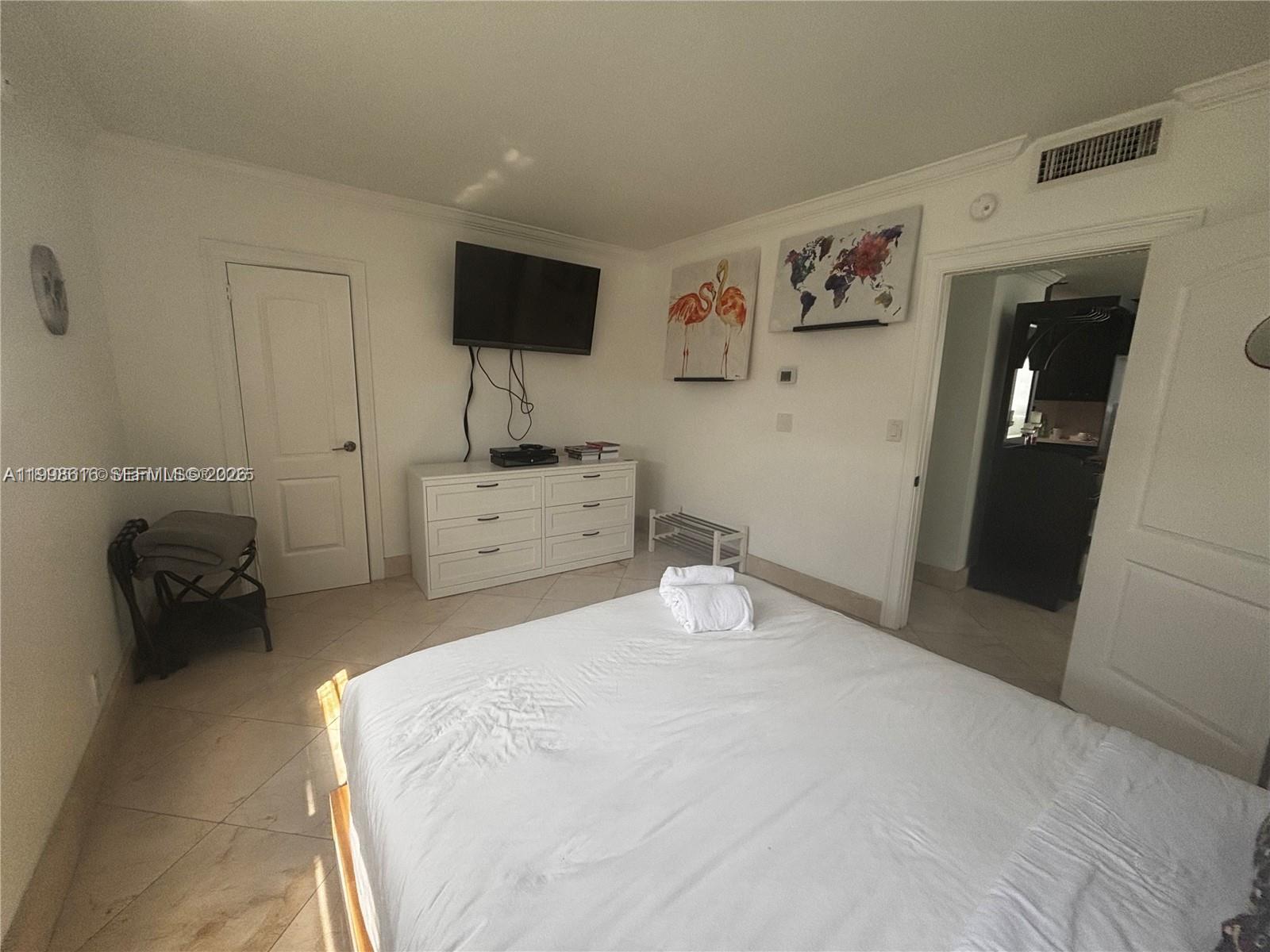 3901 S Ocean Drive 15p Property Photo 16
