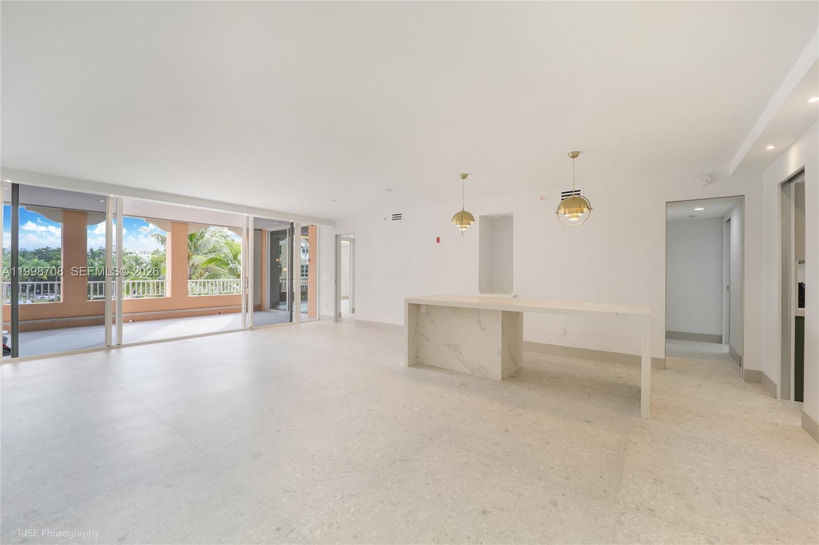 A11998708 Property Photo 13