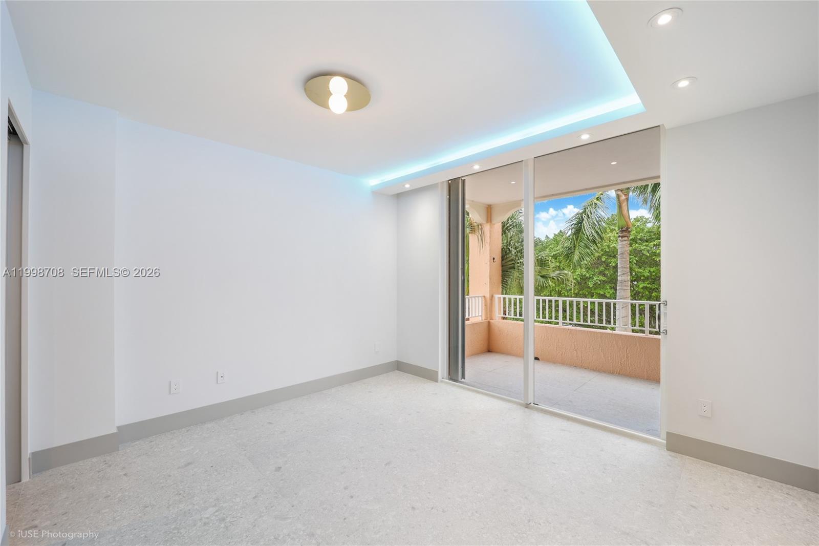 A11998708 Property Photo 26