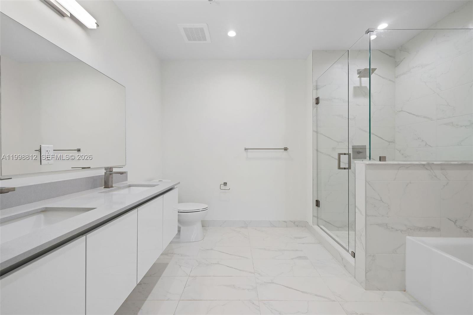 101 Diplomat Parkway 1004 Property Photo 25