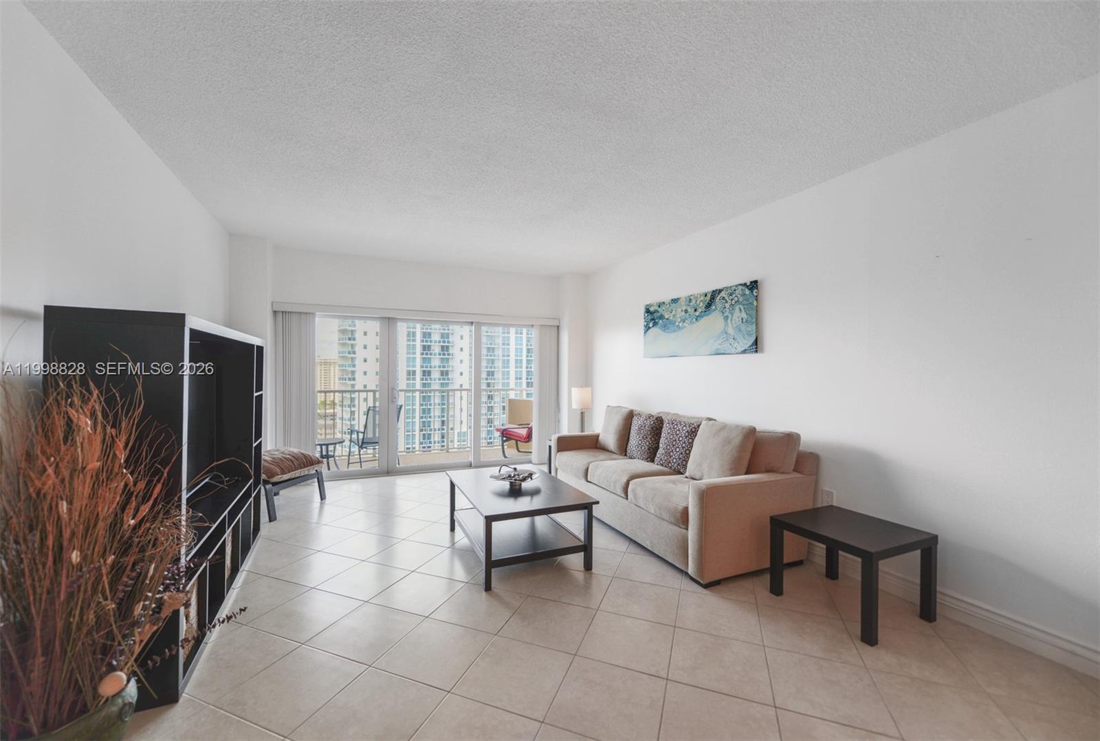 1965 S Ocean Drive 14d Property Photo 3