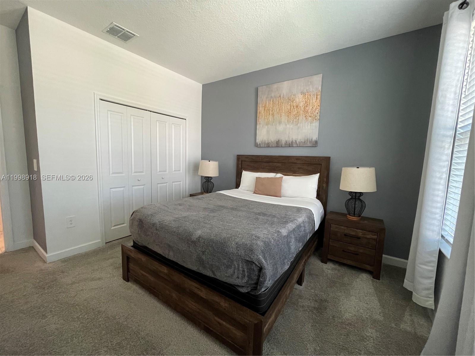 A11998918 Property Photo 16