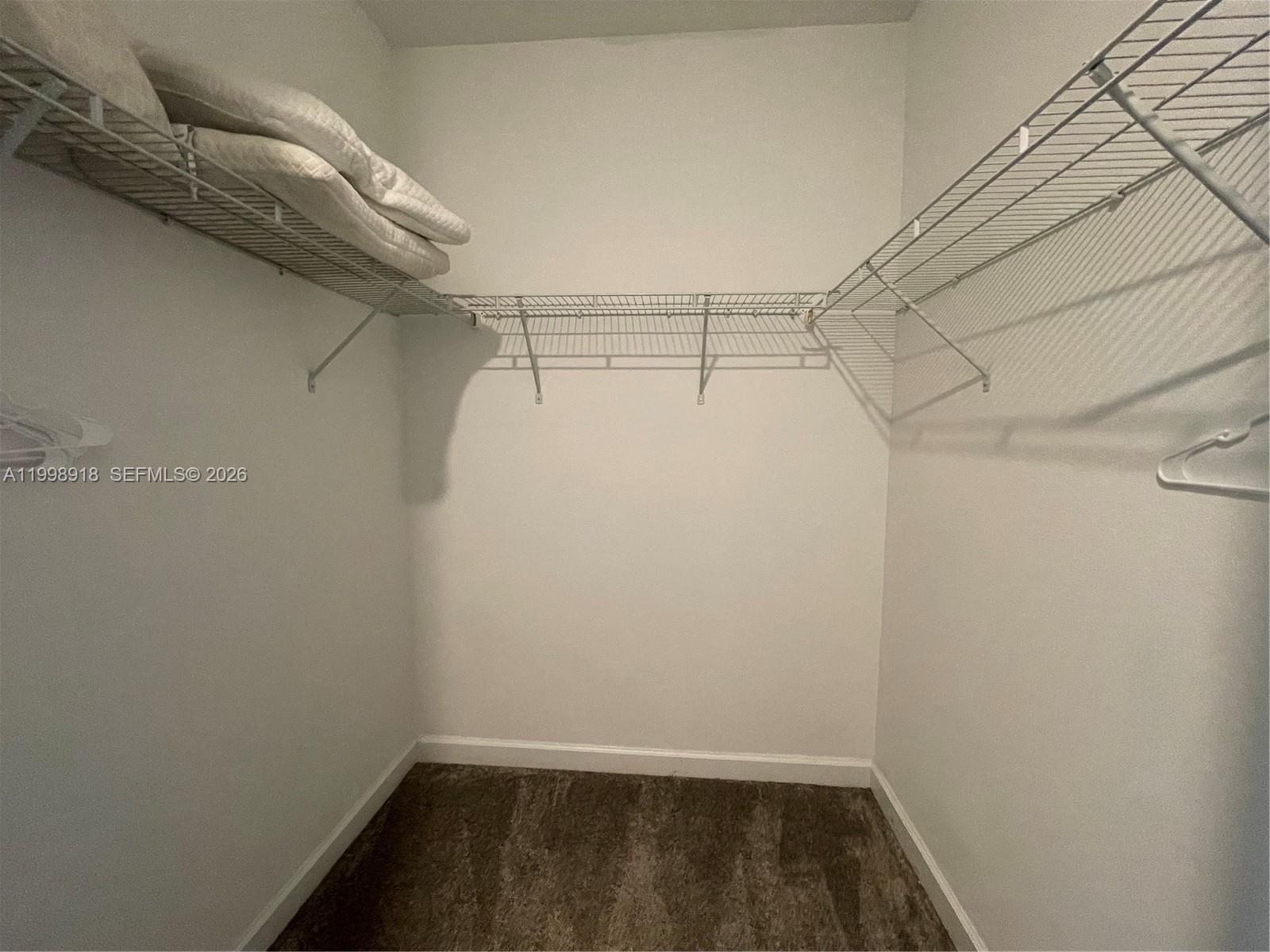 A11998918 Property Photo 27