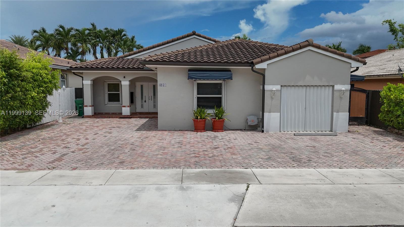6931 Sw 159th Place Property Photo 2