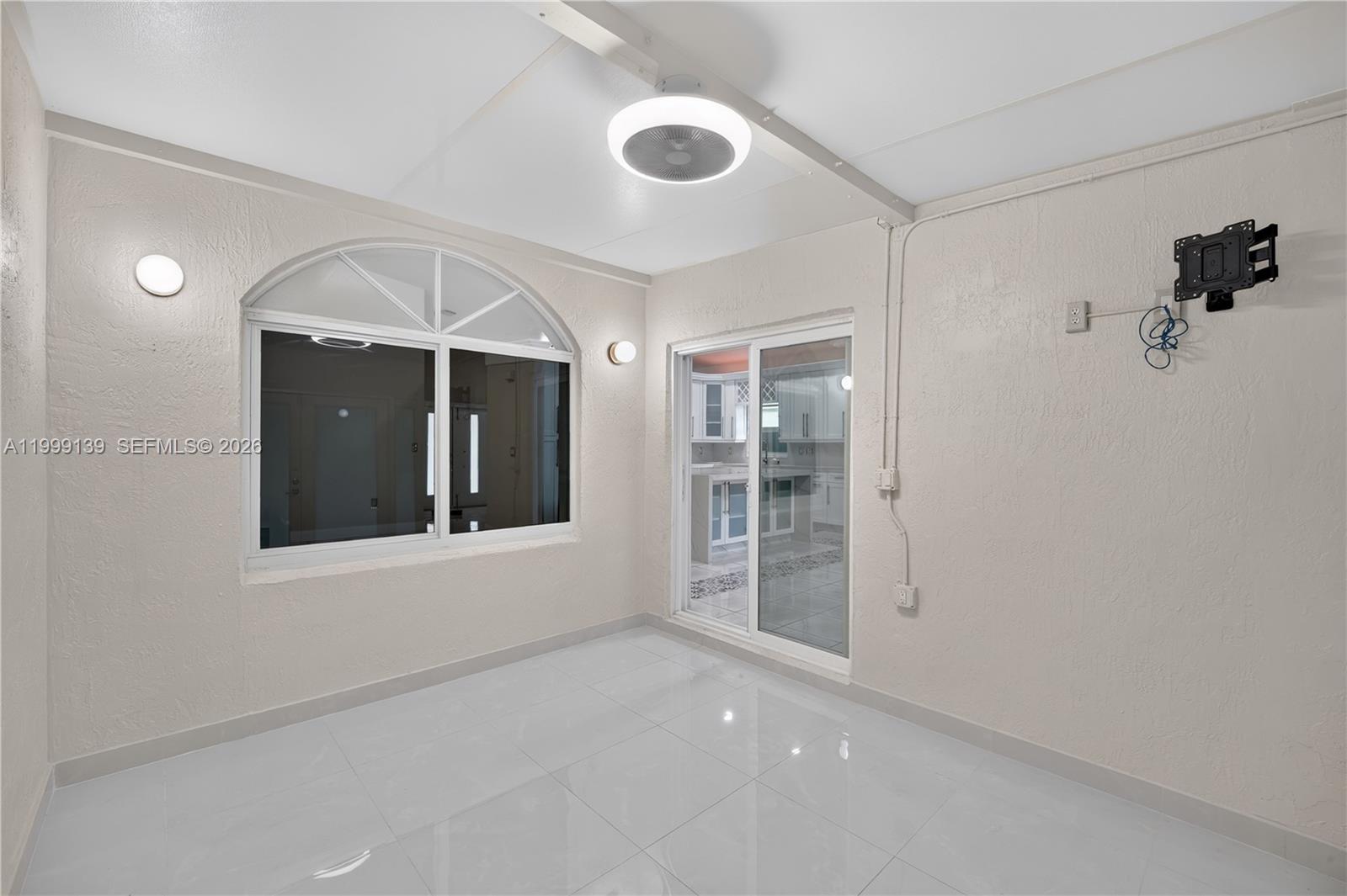 6931 Sw 159th Place Property Photo 18