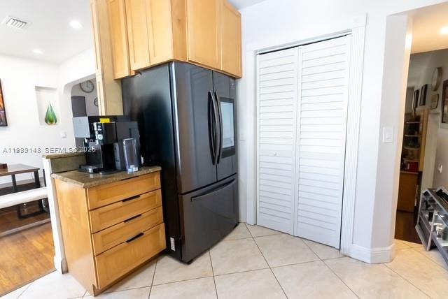A11999148 Property Photo 6
