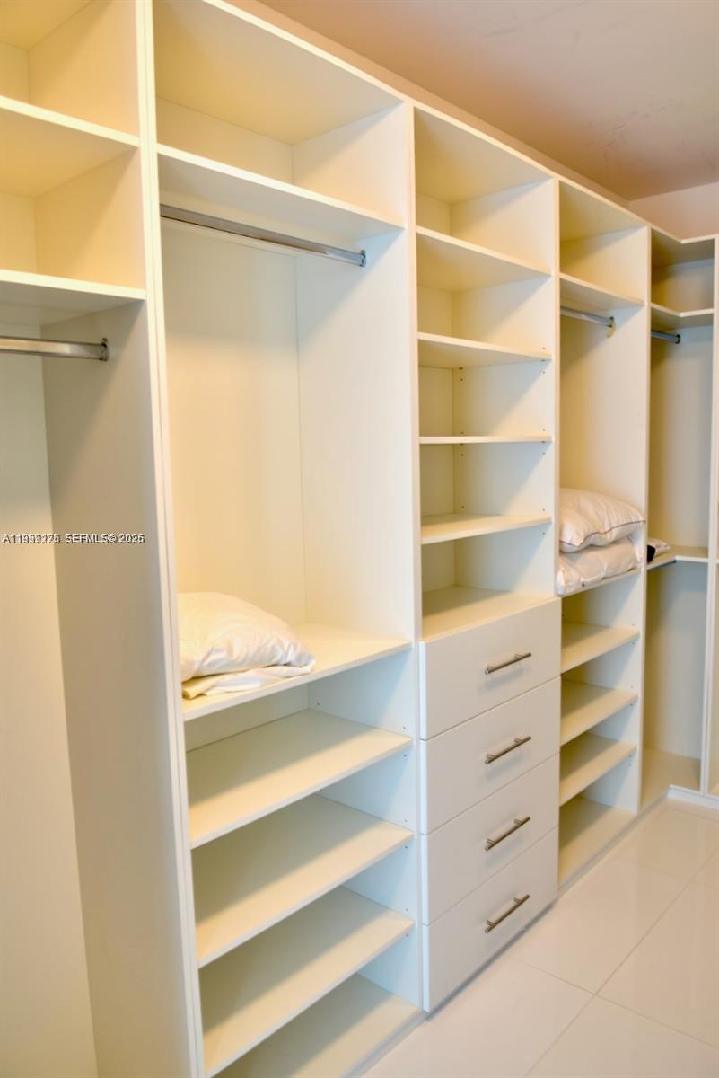17475 Collins Avenue 2802 Property Photo 21
