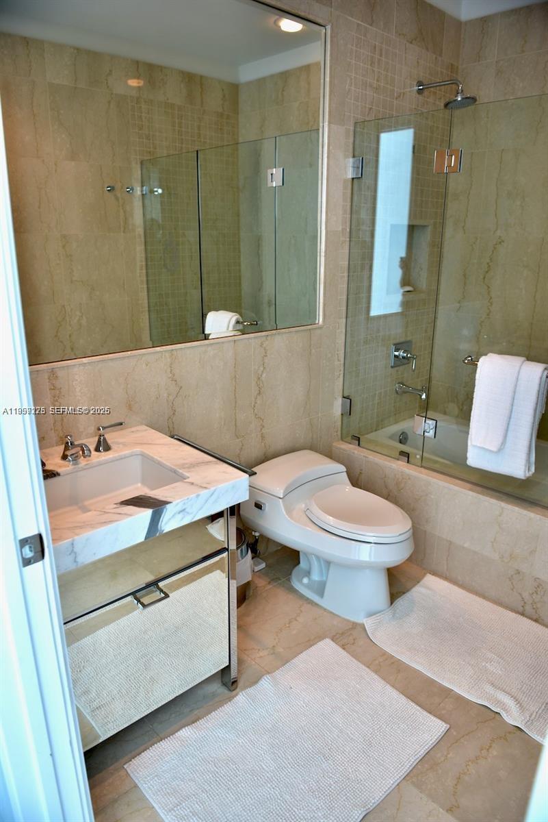 17475 Collins Avenue 2802 Property Photo 22